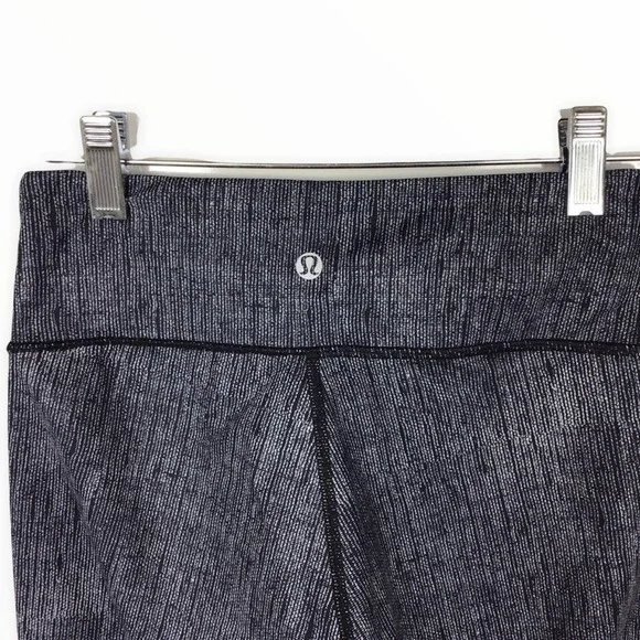 Lululemon | Black Gray Wunder Under Capri Leggings 4 - Picture 4 of 6
